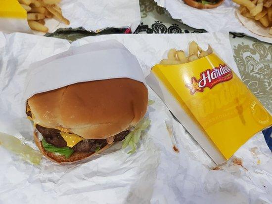 Hardees Al Zahra Mall